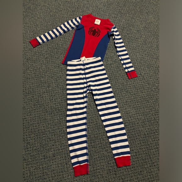 Hanna Andersen Spider-Man organic cotton PJs 6-7 - Picture 1 of 6